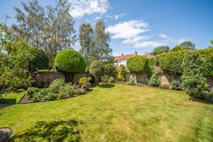 Gardens- click for photo gallery